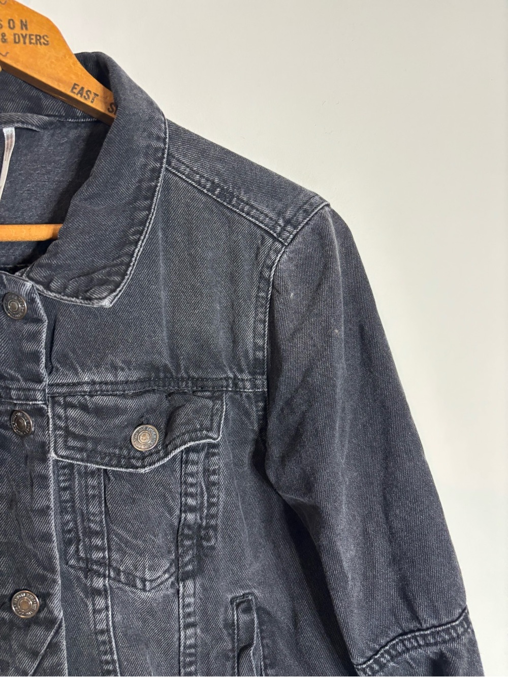Free People Black Denim Jean Jacket Utility Cropped Small - Picture 3 of 6